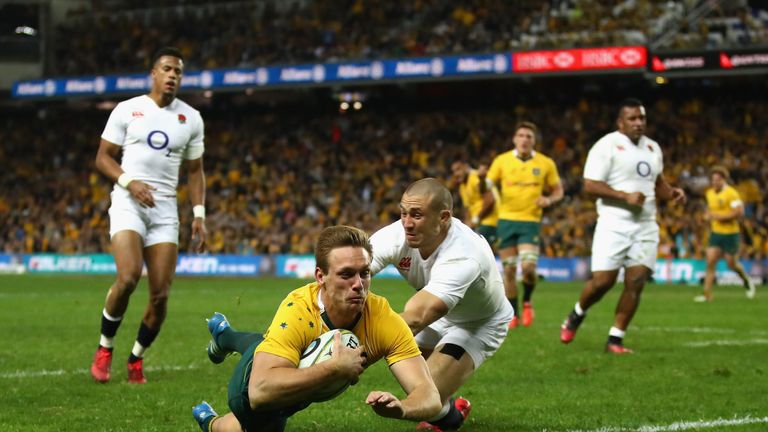  Dane Haylett-Petty of the Wallabies scores against England