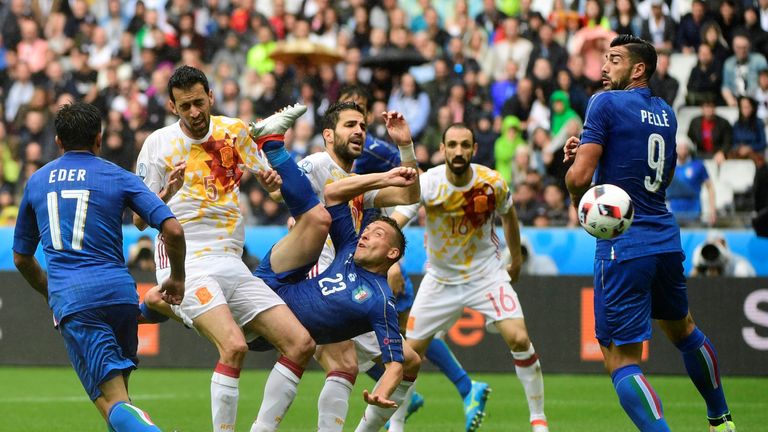 Emanuele Giaccherini goes for goal against Spain