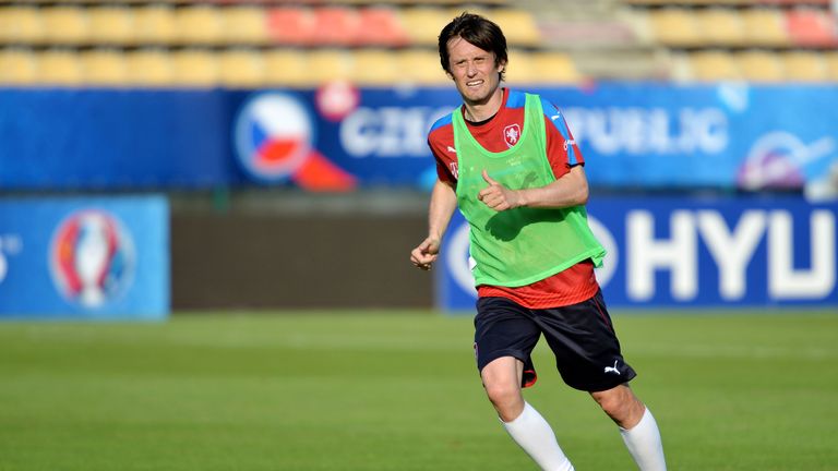 Czech Republic's midfielder Tomas Rosicky attends a training session at their training ground in Tours ahead of the Euro 2016 football tournament, on June 