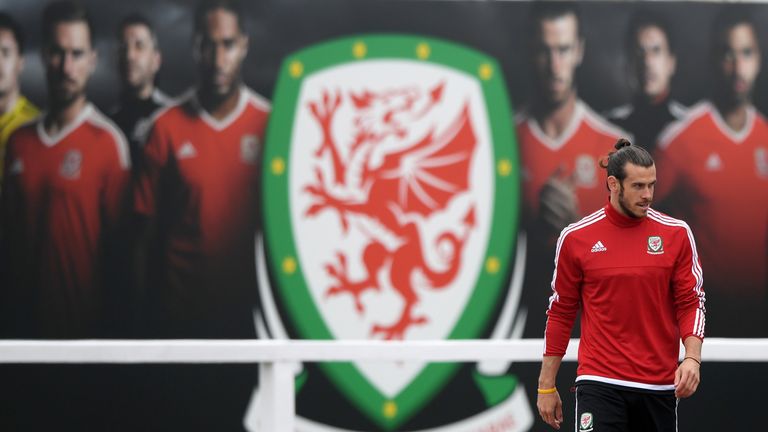 Gareth Bale at Wales' training session