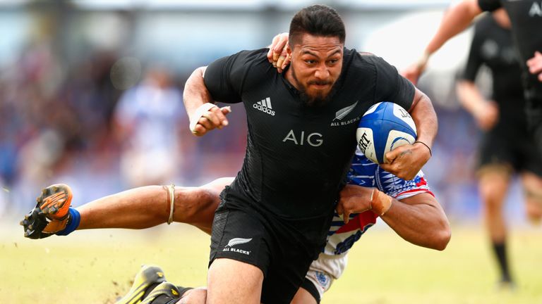  George Moala scores for New Zealand against Samoa