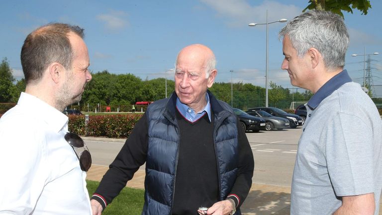 Jose Mourinho vists Aon Training Complex