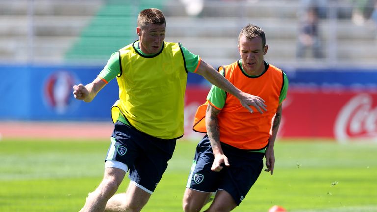 Republic of Ireland's James McCarthy (left) and Glenn Whelan (right) during a training session at the Stade de Montbauron, Versailles.