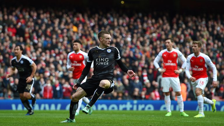 Jamie Vardy of Leicester City celebrates