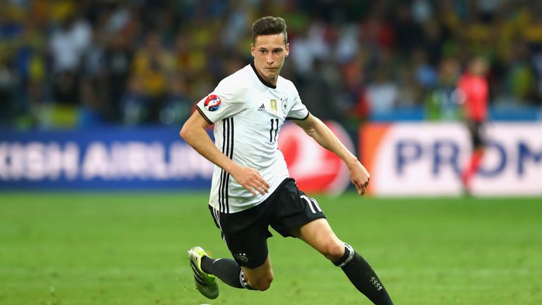 LILLE, FRANCE - JUNE 12:  Julian Draxler of Germany runs with the ball during the UEFA EURO 2016 Group C match between Germany and Ukraine at Stade Pierre-