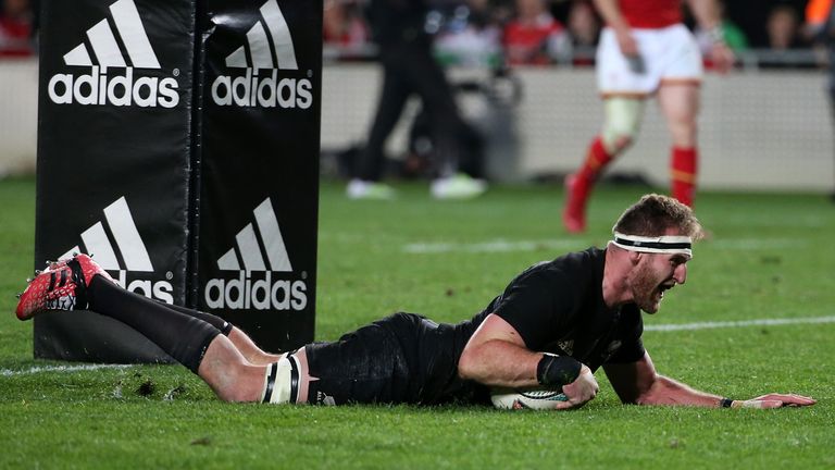 AUCKLAND, NEW ZEALAND - JUNE 11:  All Blacks captain Kieran Read scores a try during the International Test match between the New Zealand All Blacks and Wa