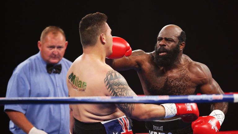 Kimbo Slice (R) fights Shane Tilyard (L)