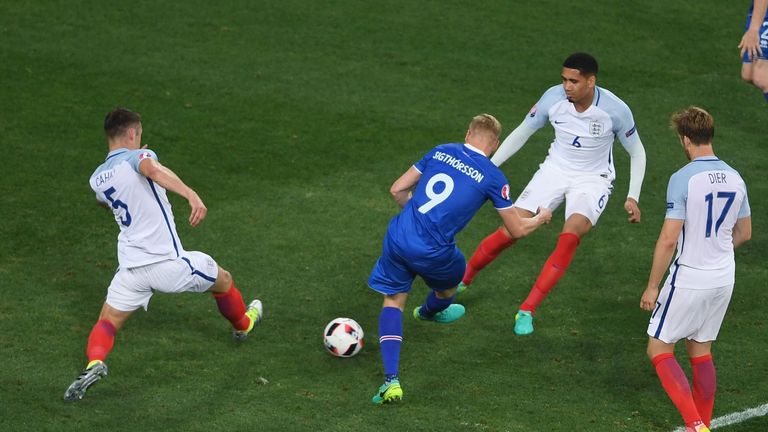 Kolbeinn Sigthorsson (2nd L) of Iceland scores his team's second goal during the UEFA EURO 2016 round of 16 match v England