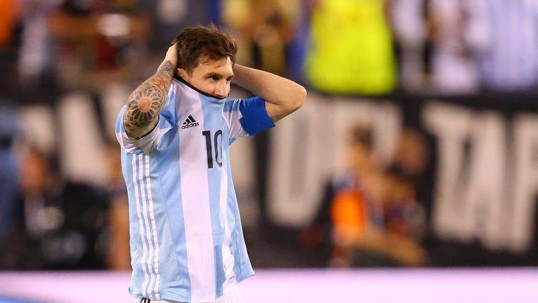 EAST RUTHERFORD, NJ - JUNE 26: Lionel Messi #10 of Argentina looks on before the game winning penalty kick is made during the Copa America Centenario Champ