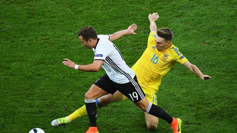 Mario Gotze tries to make progress for Germany