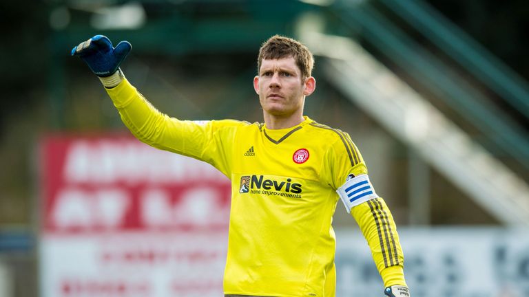 12/03/16 LADBROKES PREMIERSHIP .INVERNESS CT V HAMILTON .TULLOCH CALEDONIAN STADIUM - INVERNESS .Michael McGovern of Hamilton