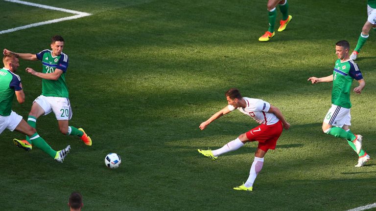 NICE, FRANCE - JUNE 12:  Arkadiusz Milik of Poland scores his team's first goal during the UEFA EURO 2016 Group C match between Poland and Northern Ireland