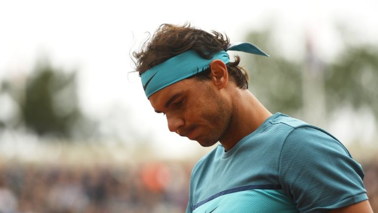 Rafa Nadal è costretto a rinunciare a Wimbledon per infortunio (foto getty)