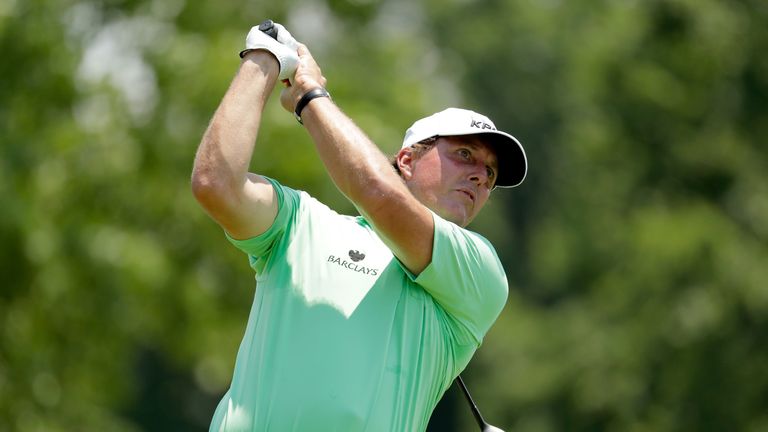Phil Mickelson will start the final round in Memphis xxx shots off the pace