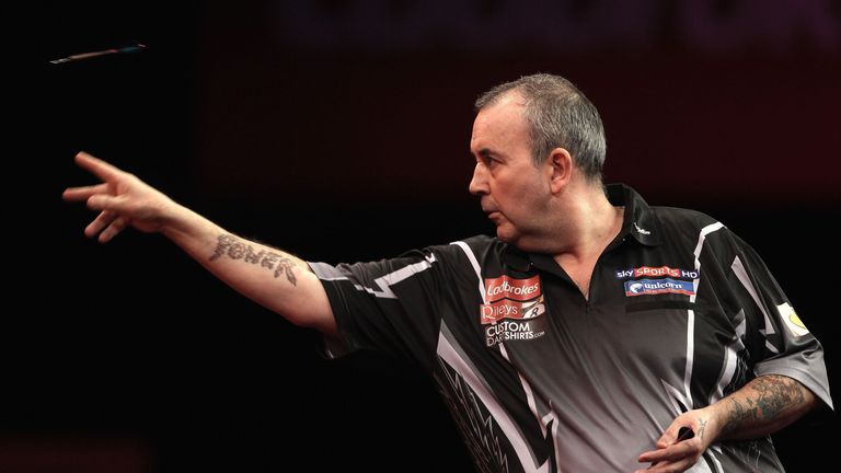 Phil Taylor helps England into the last eight in Frankfurt