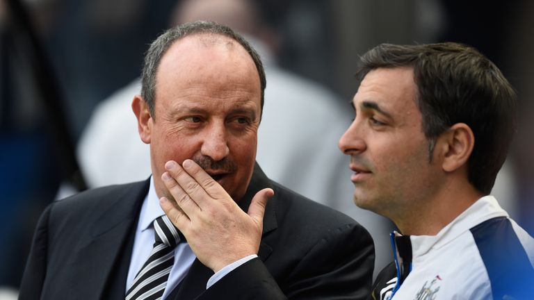 Newcastle manager Rafa Benitez chats with assistant Fabio Pecchia (right)