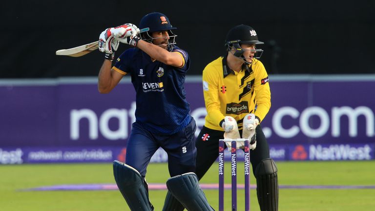 Ravi Bopara's quickfire knock was not enough for Essex