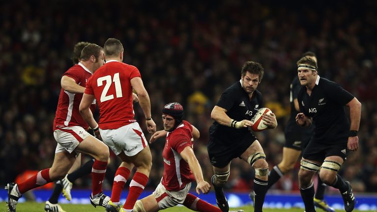 CARDIFF, WALES - NOVEMBER 24:  Richie McCaw of the All Blacks makes a break during the international match between Wales and New Zealand at Millennium Stad