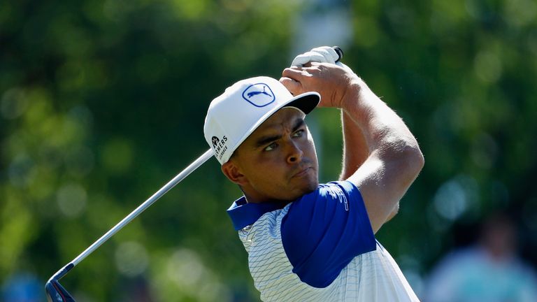 OAKMONT, PA - JUNE 18:  Rickie Fowler of the United States hits his tee shot on the 16th hole during the continuation of the second round of the U.S. Open 