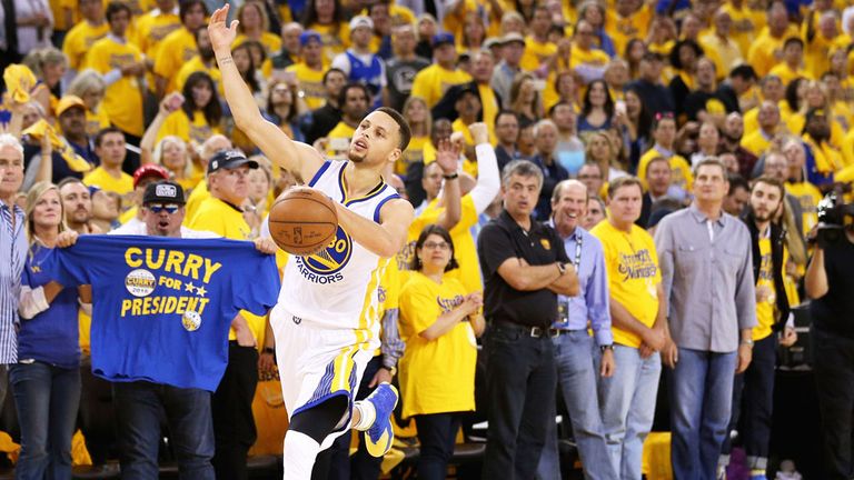 Stephen Curry again inspired the Golden State Warriors