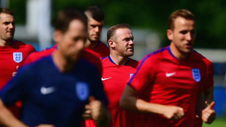 CaptainWayne Rooney trains with the England squad in an open session in Chantilly 