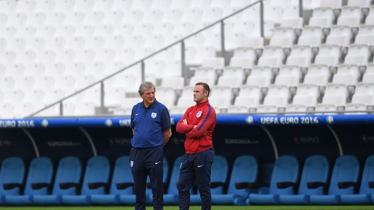 Roy Hodgson and Wayne Rooney