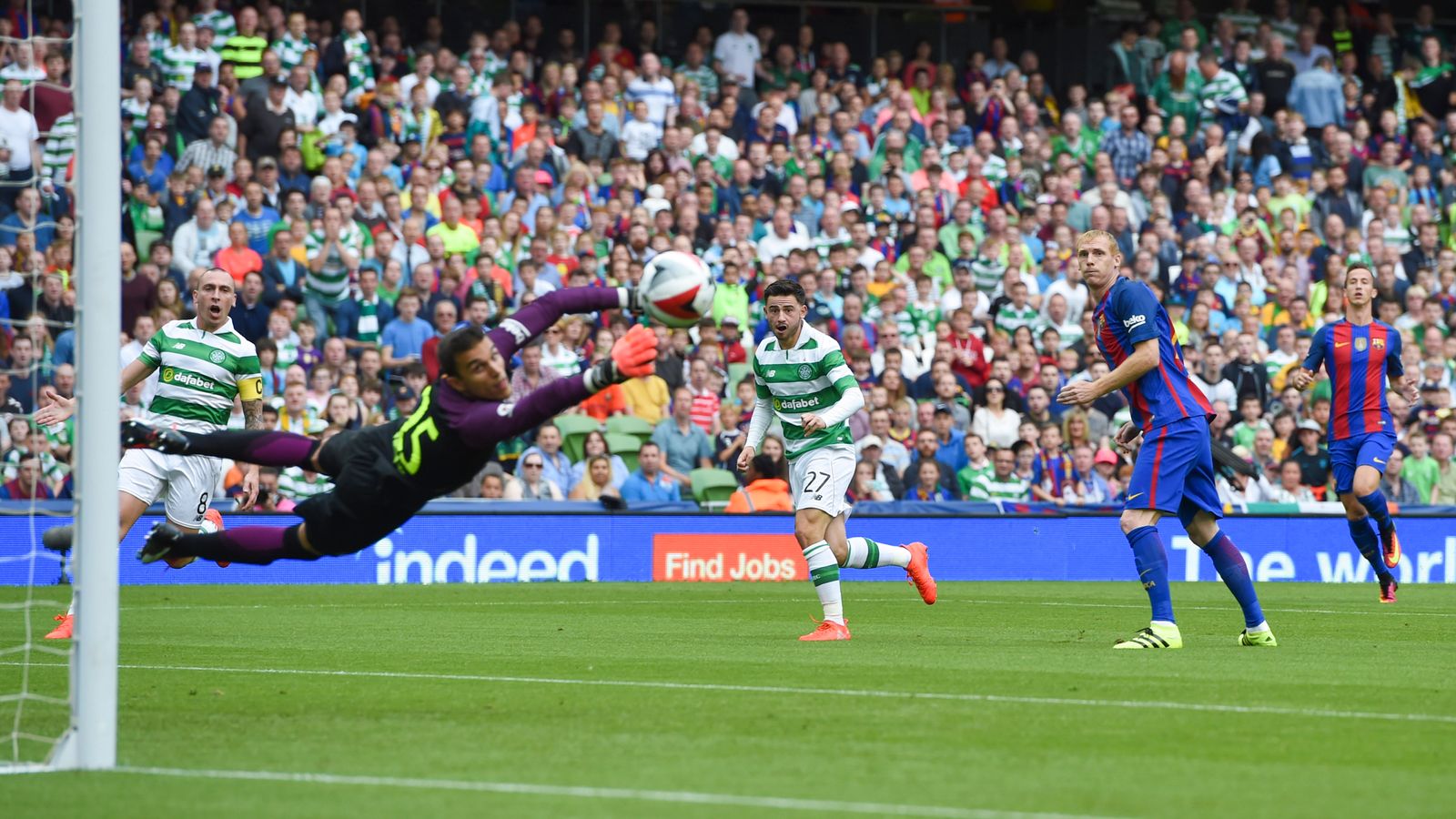 Barcelona 3 - 1 Celtic - Match Report & Highlights