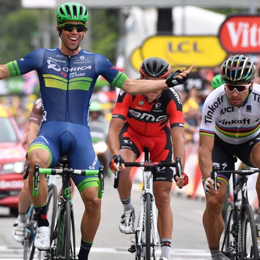 Matthews thwarts Sagan