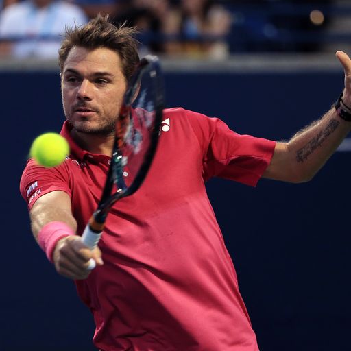 Wawrinka battles on in Toronto