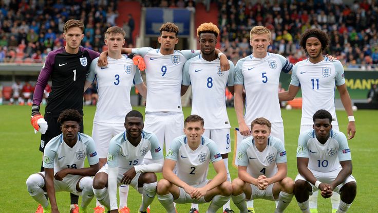 HEIDENHEIM, GERMANY - JULY 12: The players of England pose prior to the 2016 UEFA Under-19 European Championship match between U19 France and U19 England