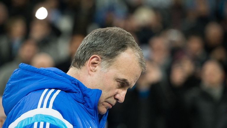 El Loco Bielsa fa impazzire la Lazio: non è ancora arrivato a Roma e temporeggia