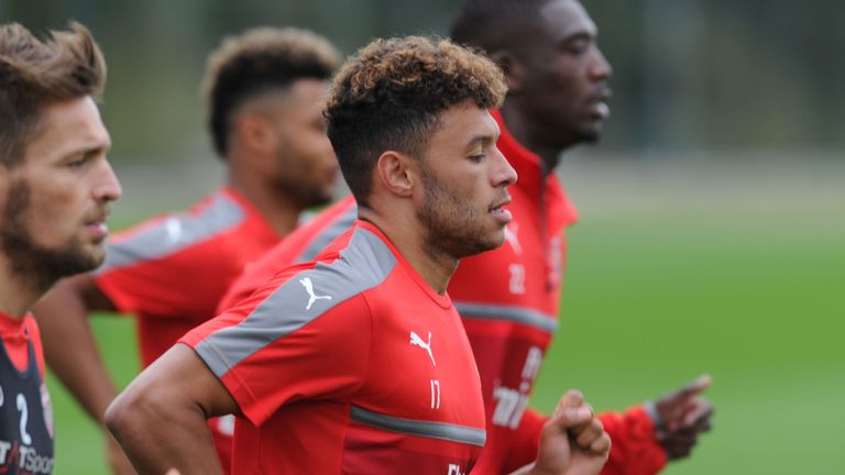 Alex Oxlade-Chamberlain leads the way as Arsenal's players start the pre-season running