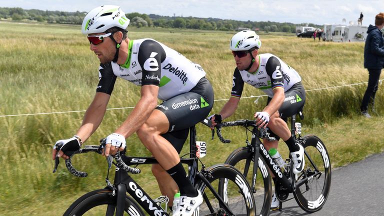 Bernhard Eisel and Mark Cavendish on stage 1 of the 2016 Tour de France