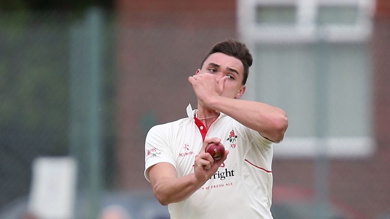 Gavin Griffiths signs new loan deal with Hampshire