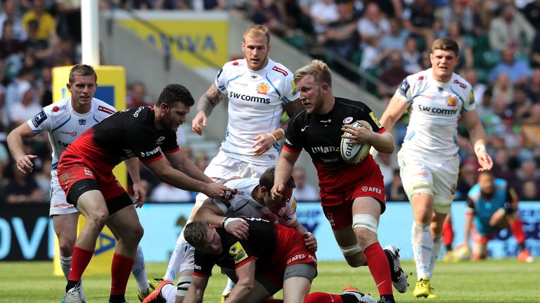 LONDON, ENGLAND - MAY 28:  Jackson Wray of Saracens makes a break during the Aviva Premiership final match between Saracens and Exeter Chiefs at Twickenham