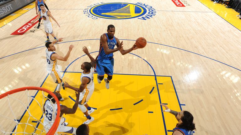 OAKLAND, CA - MAY 30: Kevin Durant #35 of the Oklahoma City Thunder moves the ball against the Golden State Warriors during Game Seven of the Western Confe
