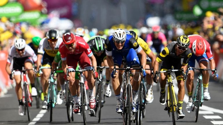 Kittel anticipa Coquard e Sagan all'arrivo della quarta tappa (foto getty)