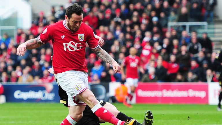 Lee Tomlin scores for Bristol City against Bolton during his loan spell