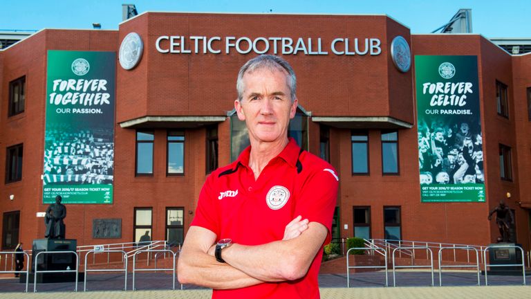 19/07/17 .  CELTIC PARK - GLASGOW .  Lincoln Red Imps Assistant Manager Mick McElwee