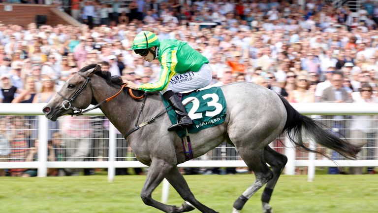 Mrs Danvers ridden by Luke Morris leads the field home to win The Weatherbys Super Sprint Race run at Newbury Racecourse. PRESS ASSOCIATION Photo. Picture 