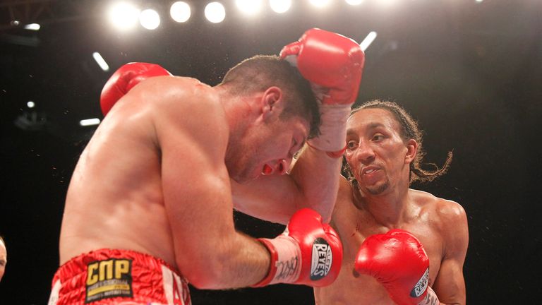 LEEDS RUMBLE.FIRST DIRECT ARENS.,LEEDS.PIC;LAWRENCE LUSTIG.BRITISH SUPER-LIGHTWEIGHT TITLE.TYRONE NURSE V TOMMY COYLE