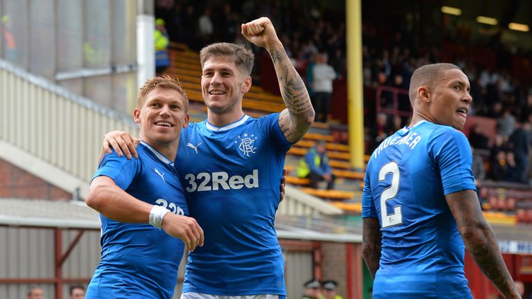  Martyn Waghorn of Rangers celebrates scoring a goal late in the second half with team mate Rob Kiernan 