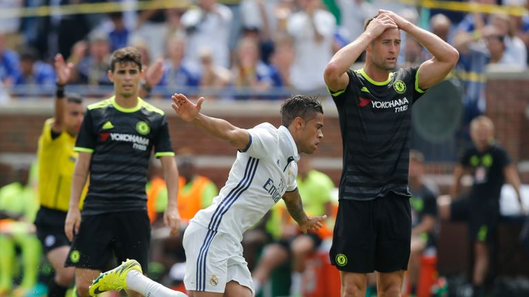 Mariano Diaz (C) celebrates his goal against Chelsea 