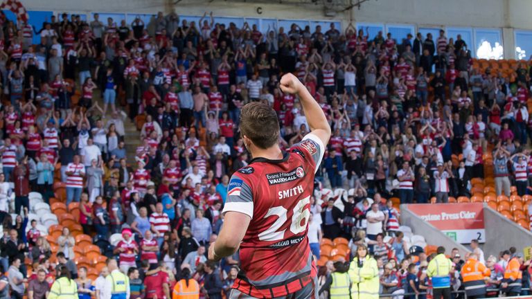 Leigh's Lee Smith thanks the fans for their support at the 2016 Summer Bash