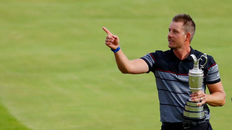 TROON, SCOTLAND - JULY 17:  Henrik Stenson of Sweden celebrates victory with the Claret Jug after the final round on day four of the 145th Open Championshi