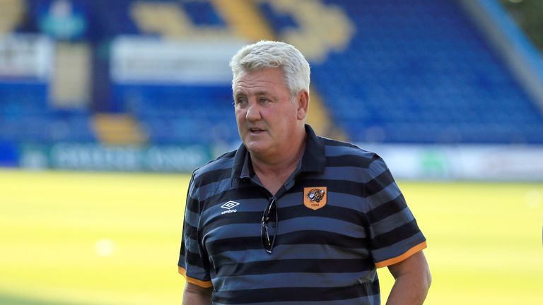 Steve Bruce, Mansfield Town v Hull City friendly, Field Mill