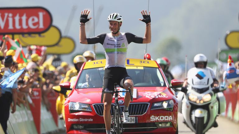 Stephen Cummings of Great Britain and Team Dimension Data celebrates stage victory 