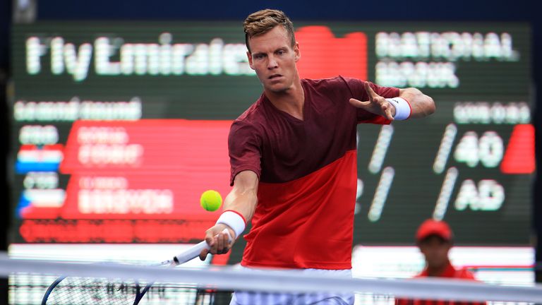 Tomas Berdych beat Borna Coric to reach the last 16