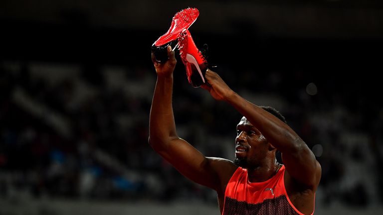 Usain Bolt celebrates his 200m success