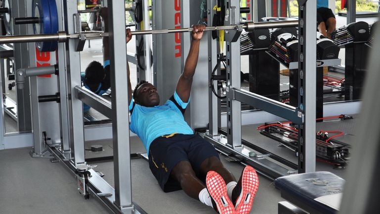 Wanyama hits the weights at Hotspur Way. Credit: Tottenham Hotspur